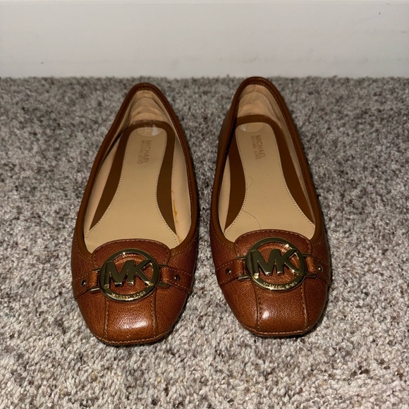 Michael Kors camel flats size 6 - Picture 1 of 5